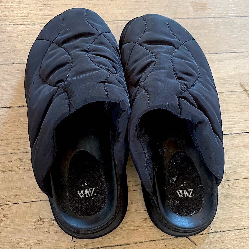 Zara Black Quilted Mules - Picture 4 of 4